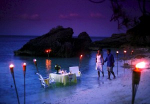 romantic-date-on-the-beach